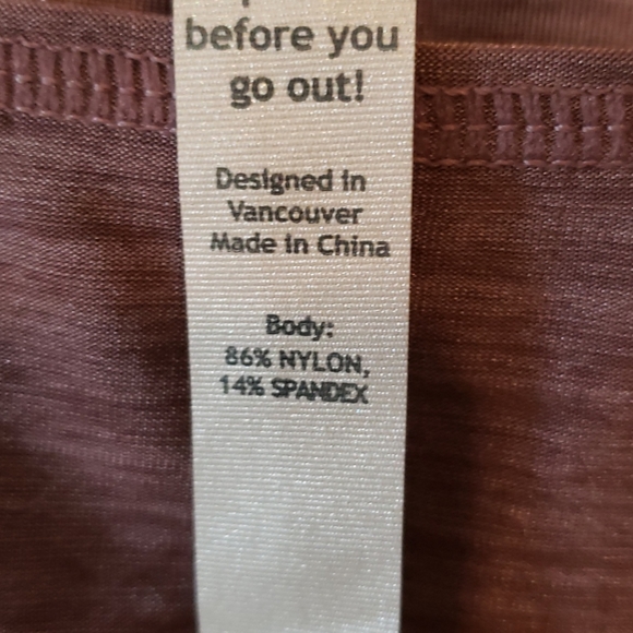 Lululemon top - Picture 4 of 4